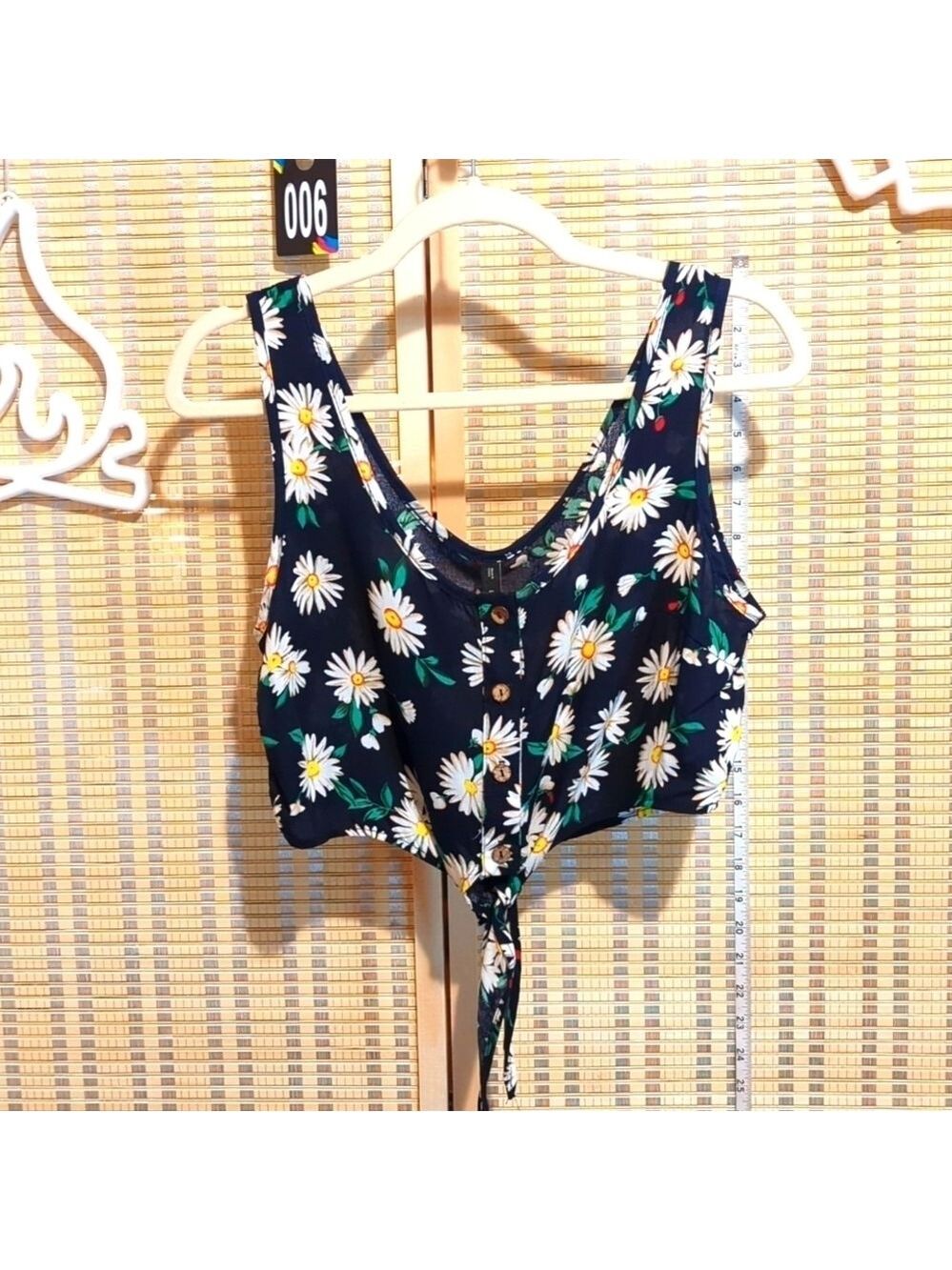 Zaful Forever young crop top sz 8 NWT daisy print
